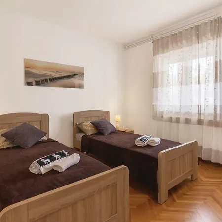 In Apartamento Ližnjan