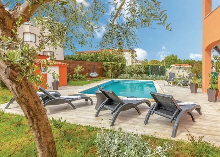 2 Bedroom Gorgeous In Apartamento Ližnjan