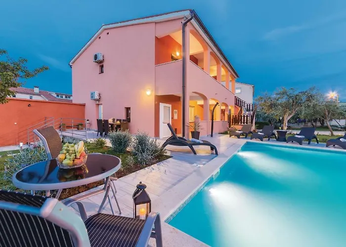 Apartamento 2 Bedroom Gorgeous In